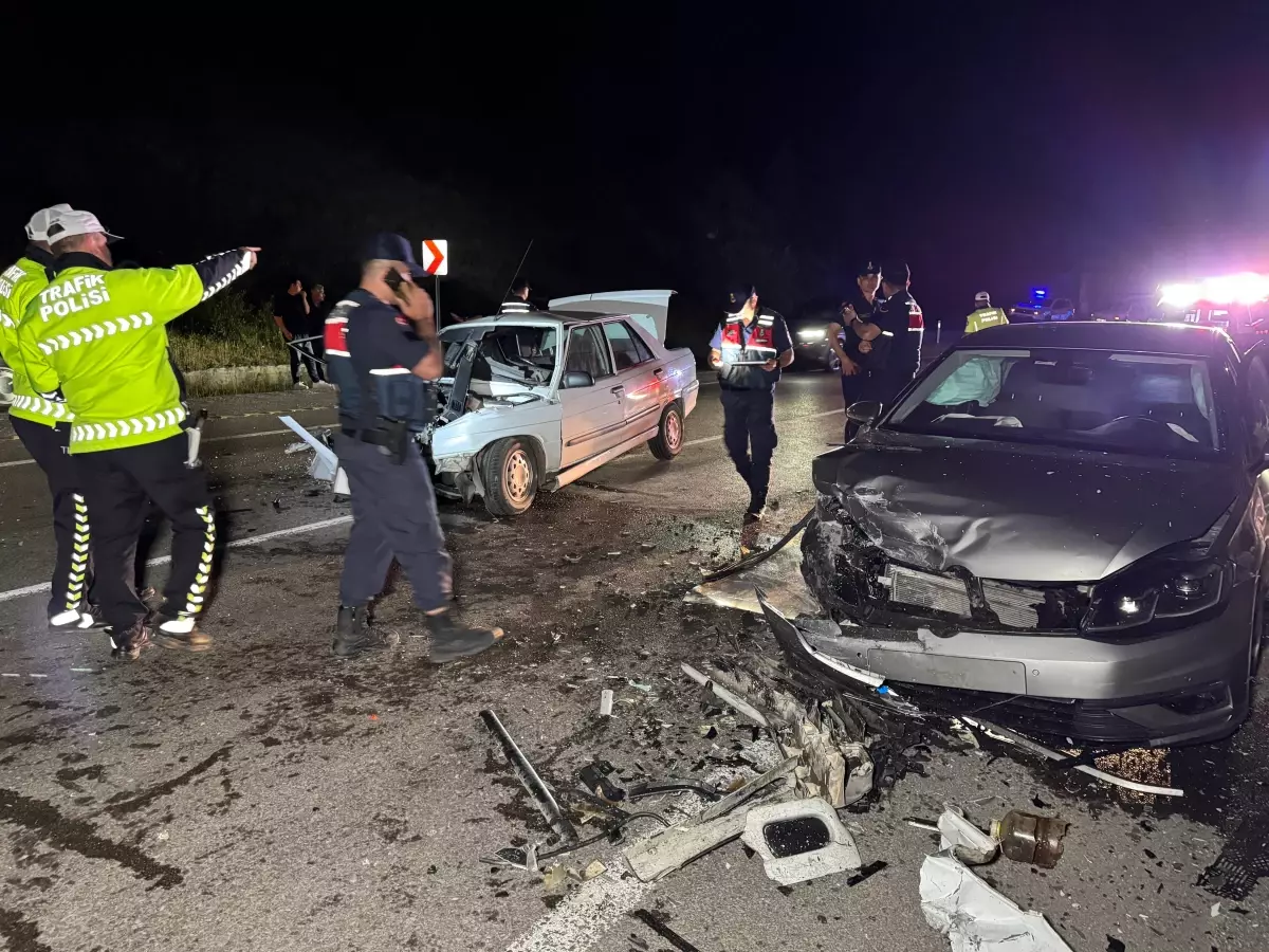 Bartın'da Kaza: 1 Ağır Yaralı ve 4 Yaralı Olayı