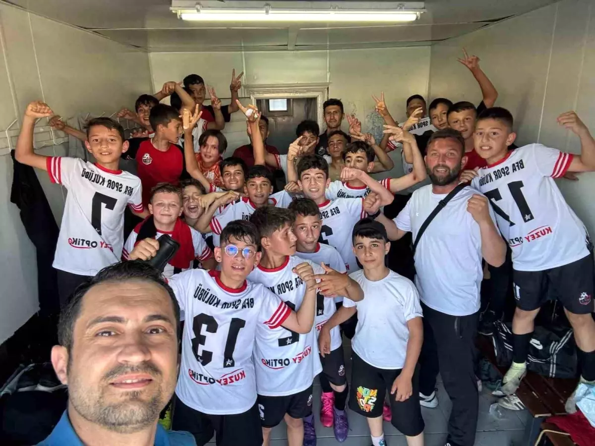 Bilecik Futbol Akademi, 1299 Bilecik'i 2-1 Yendi