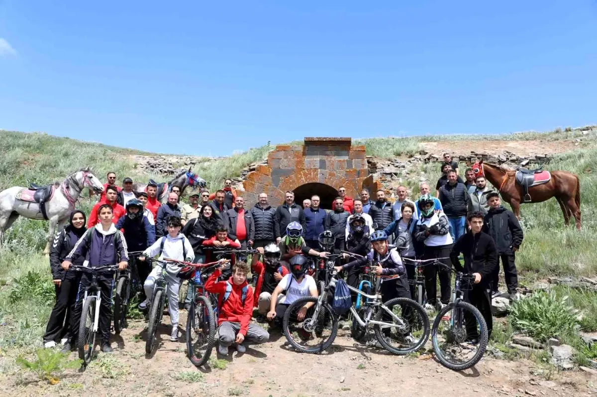 Erzurum'da 'Tarihe Pedallıyoruz' Etkinliği