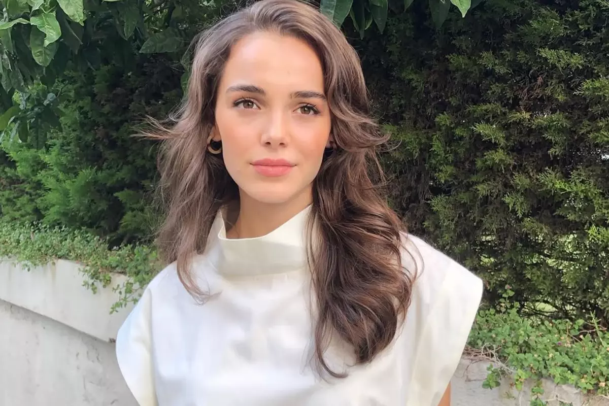 Hafsanur Sancaktutan'dan bornozlu banyo paylaşımı