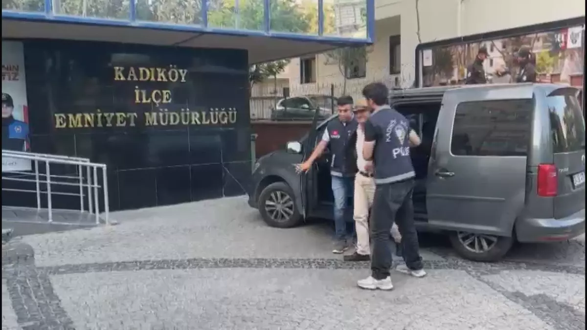 Kadıköy'de Canlı Yayında Taciz Olayı ve Detayları