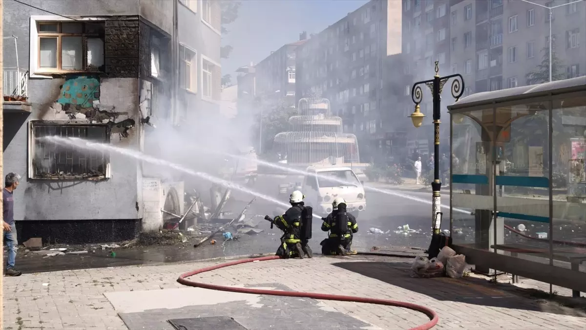 Kütahya'da Tüp Satışında Patlama: 8 Yaralı