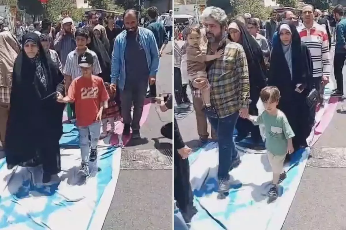 Tahran'da halk, ABD ve İsrail bayraklarını ayaklarıyla çiğnedi