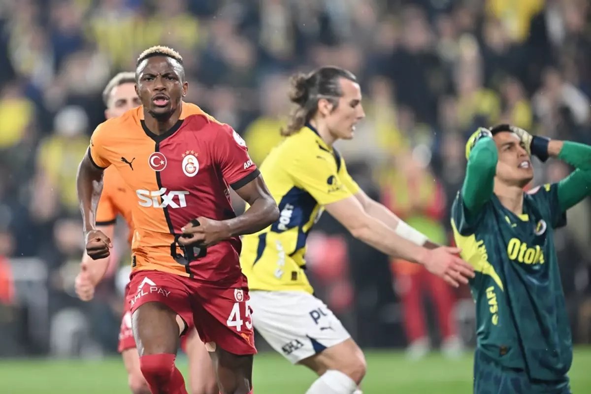 Victor Osimhen İstanbul'dan ayrıldı! İşte ilk kare