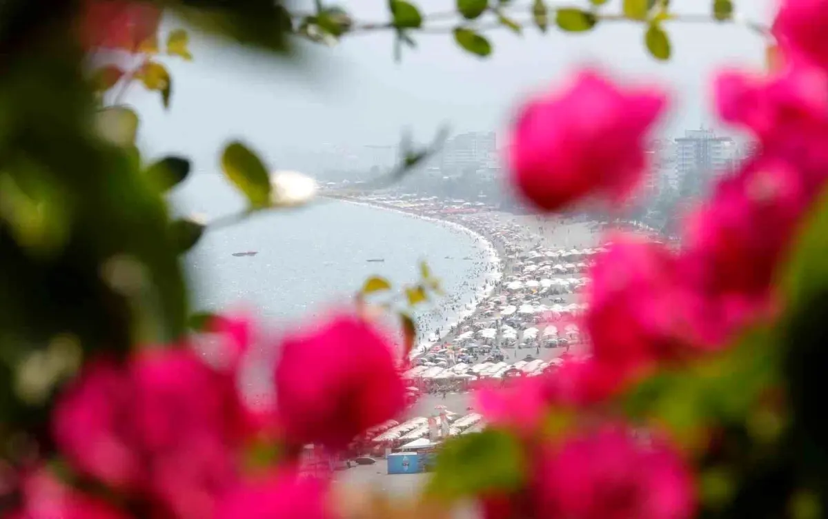 Antalya'da Sıcak Hava Dalga