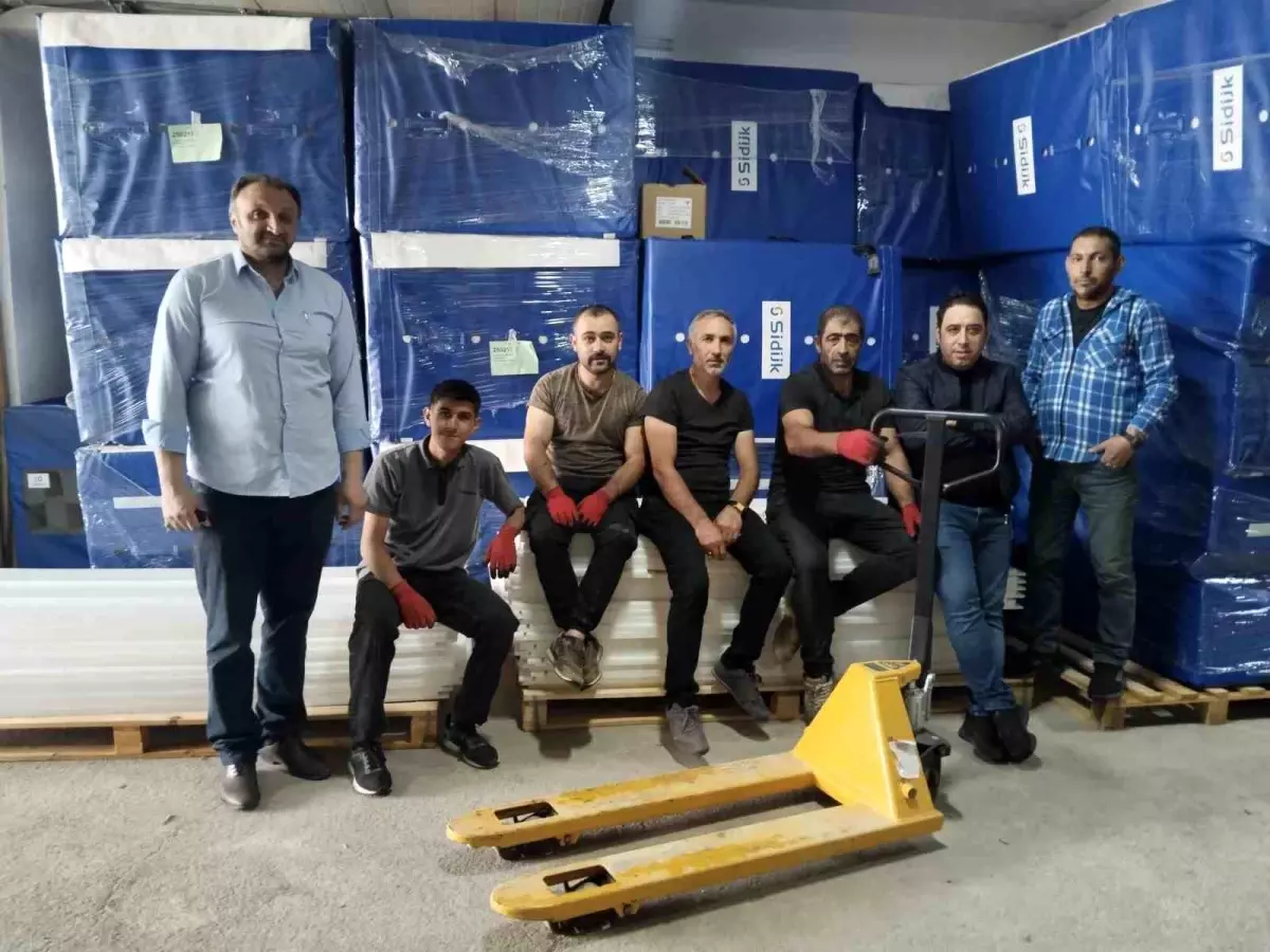 Erzurum'da Yeni Buz Pisti Minderleri Geldi