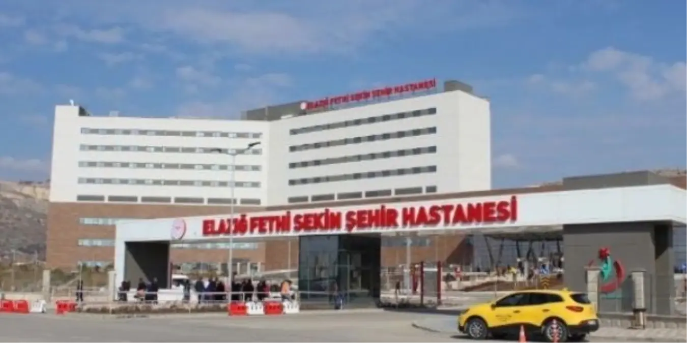 Hazar Gölü'nde Kalp Krizi Geçiren Adam Hayatını Kaybetti