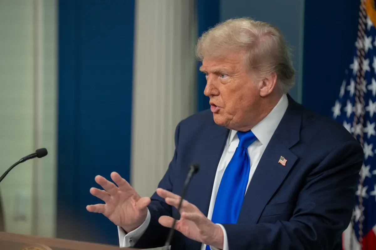 Trump'tan Kanada'ya Yüzde 35 Gümrük Vergisi