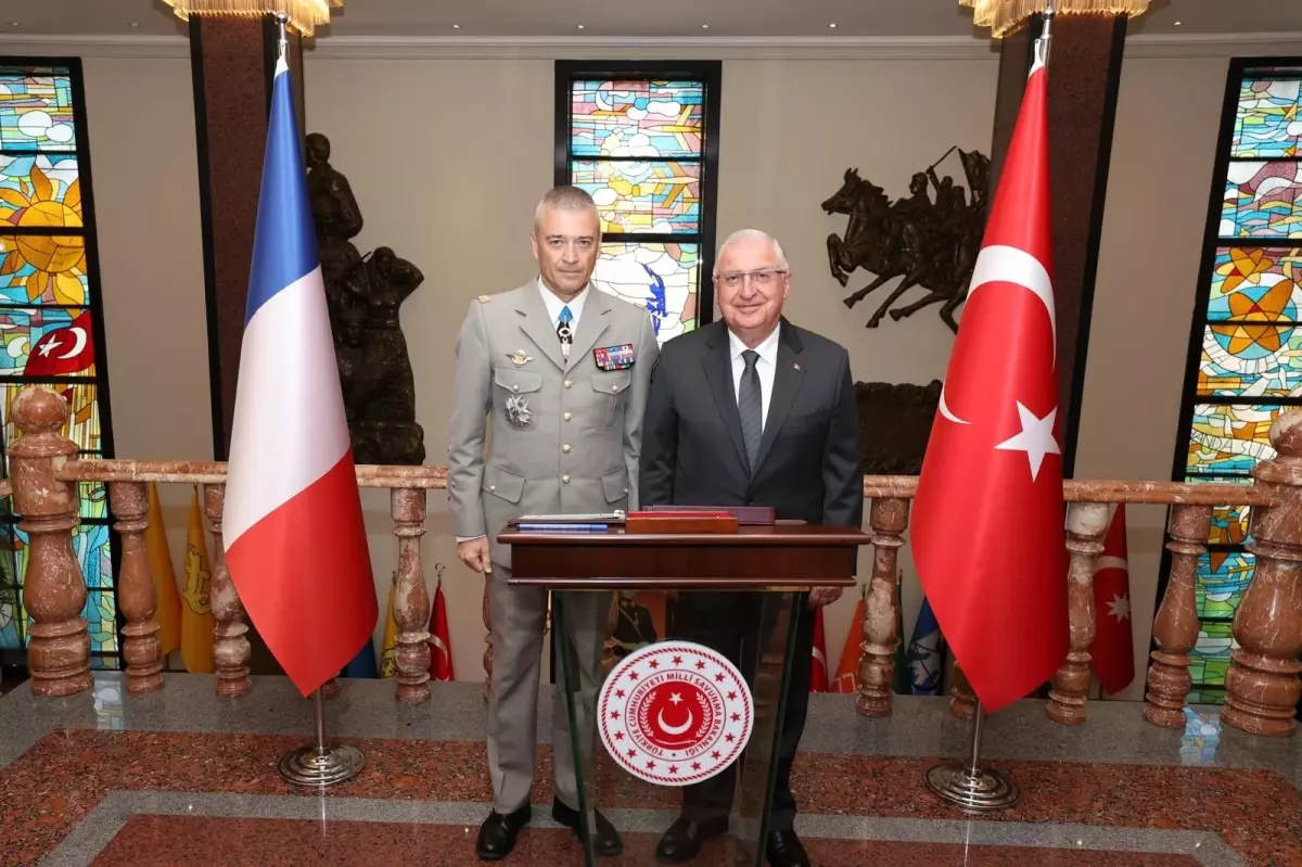 Yaşar Güler Fransa Genelkurmay Başkanını Ağırladı